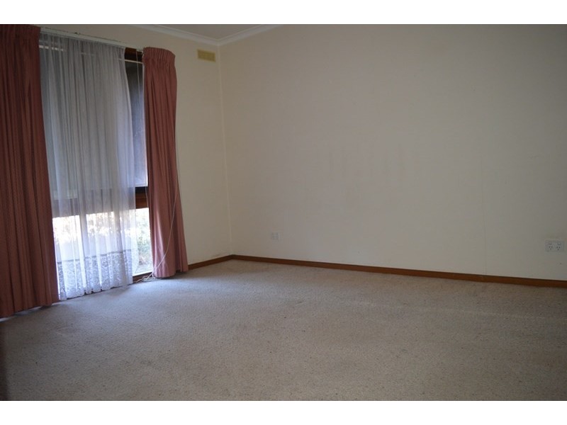 8 Ridder Court, Dingley Village VIC 3172