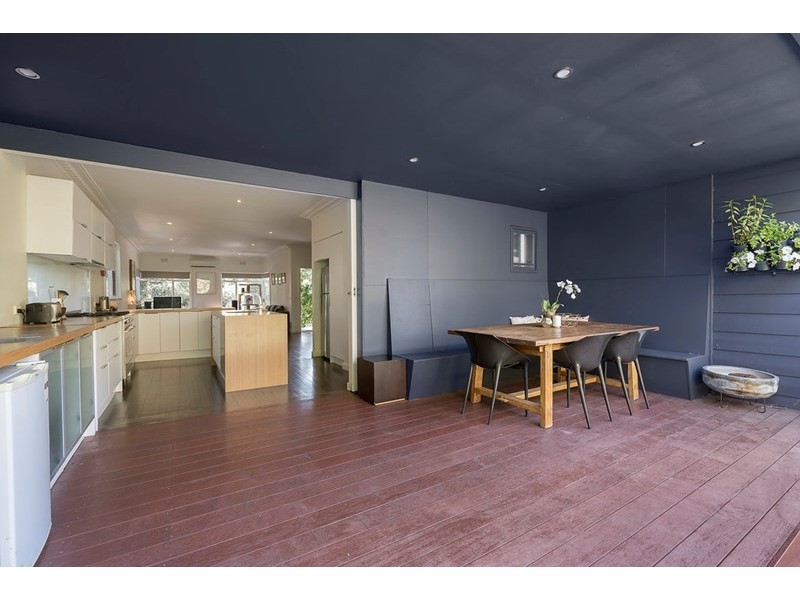 90 Cromer Road, Beaumaris VIC 3193
