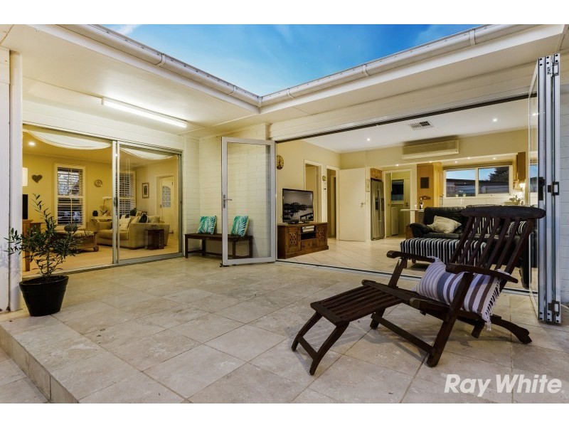 2 Brett Court, Cheltenham VIC 3192