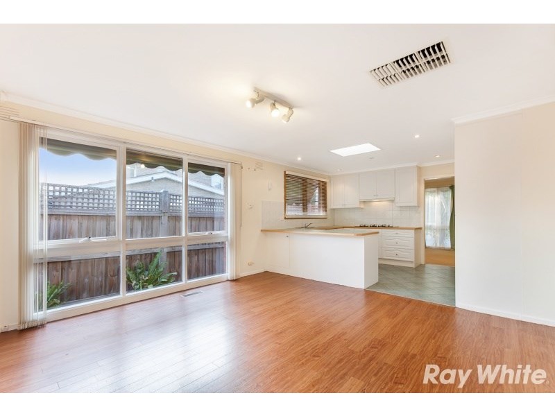 18 Greenwoods Close, Dingley Village VIC 3172