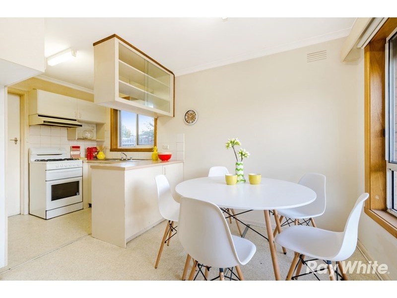 24 Lincoln Drive, Cheltenham VIC 3192