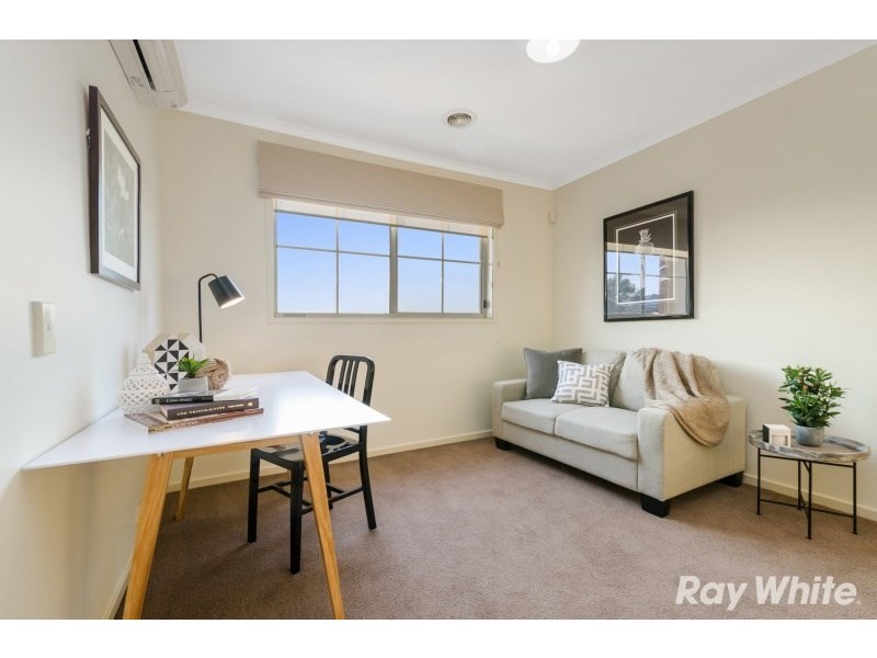 13 Kingsland Close, Dingley Village VIC 3172