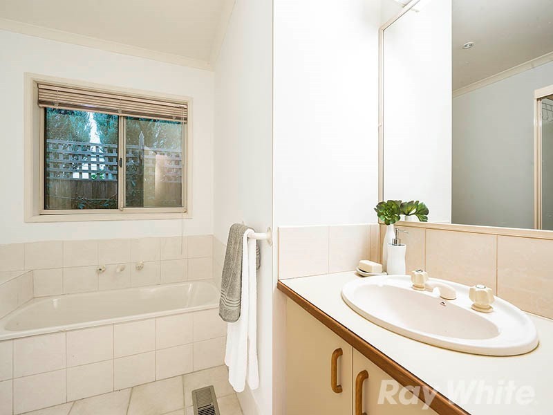 4 Holyrood Street, Highett VIC 3190