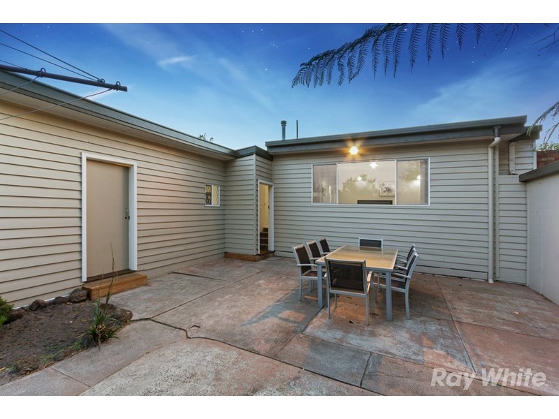 2 Wilson Street, Cheltenham VIC 3192