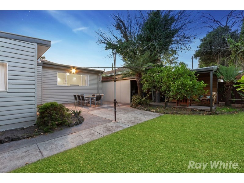 2 Wilson Street, Cheltenham VIC 3192