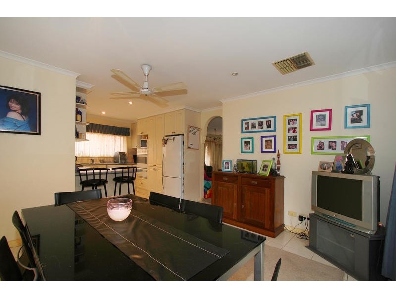 2/3 Nursery Place, Dingley Village VIC 3172