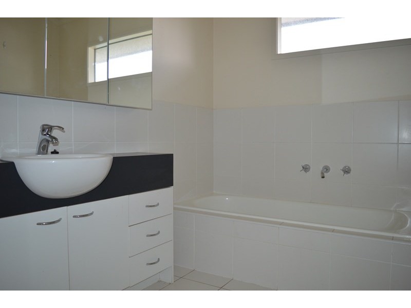 2/26 Jean Street, Cheltenham VIC 3192