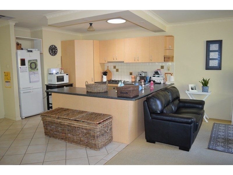 2A Walker Grove, Cheltenham VIC 3192