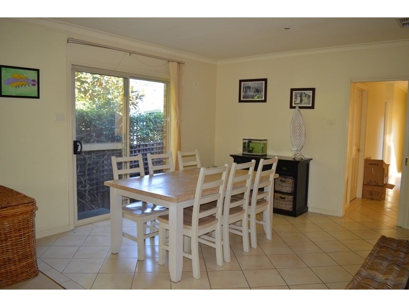 2A Walker Grove, Cheltenham VIC 3192