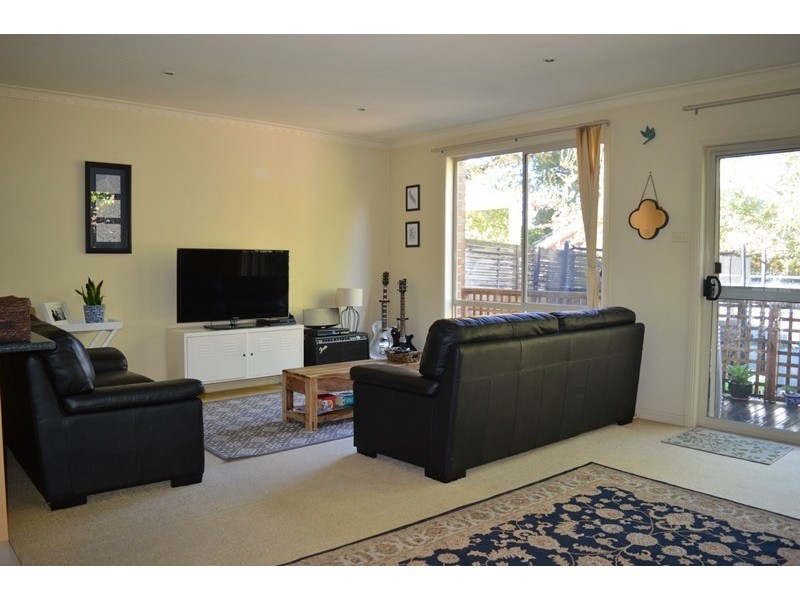 2A Walker Grove, Cheltenham VIC 3192