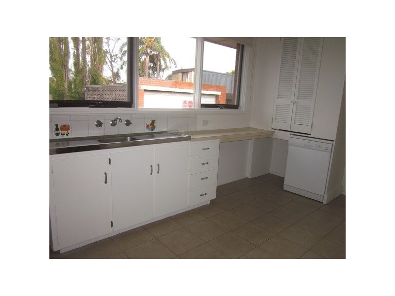 18 Jacks Avenue, Dingley Village VIC 3172