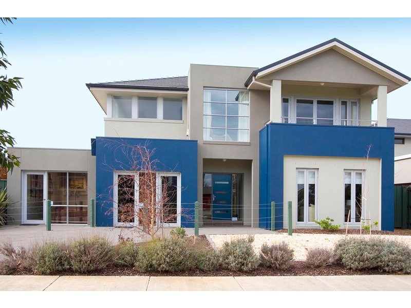 14 Burdekin Boulevard, Waterways VIC 3195