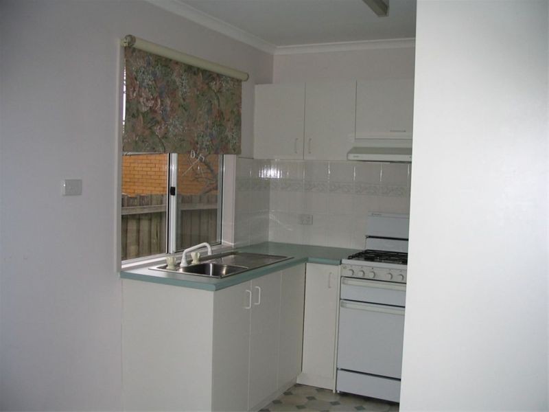 2/2 Huon Grove, Bentleigh East VIC 3165