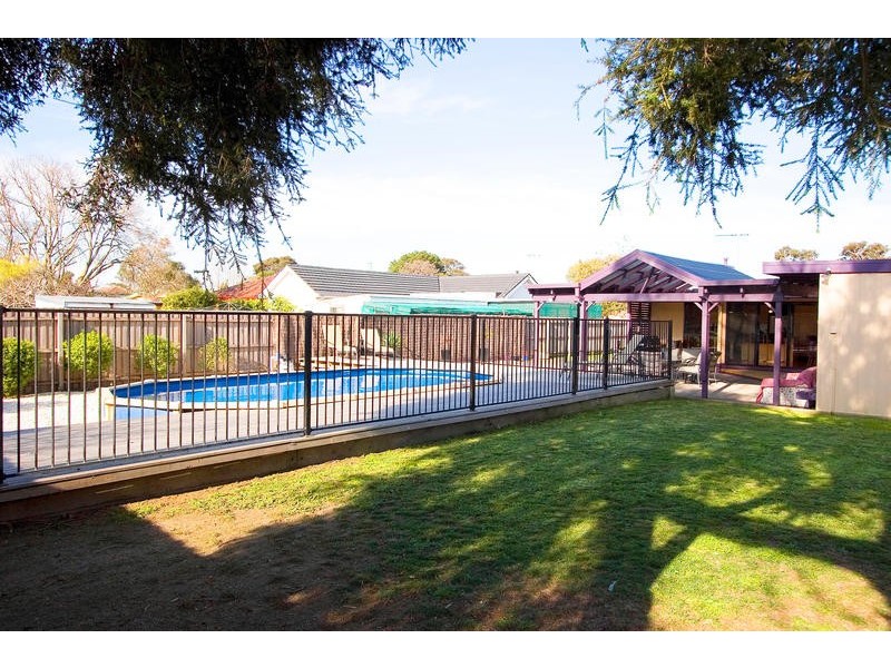 69 Elsie Grove, Edithvale VIC 3196