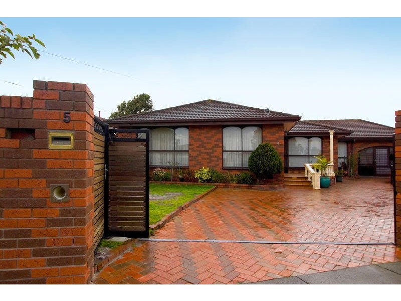 5 Olinda Court, Cheltenham VIC 3192