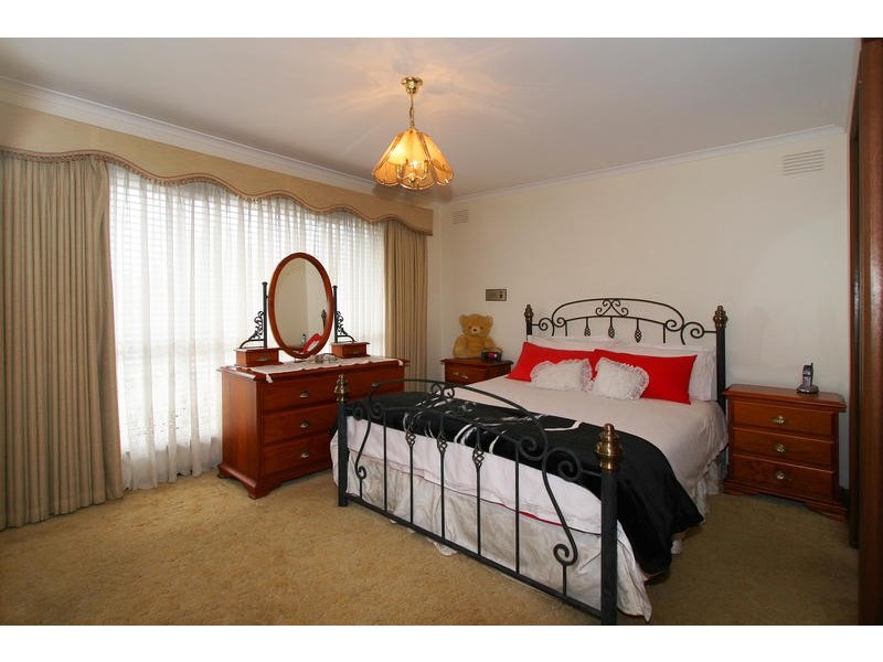 5 Olinda Court, Cheltenham VIC 3192