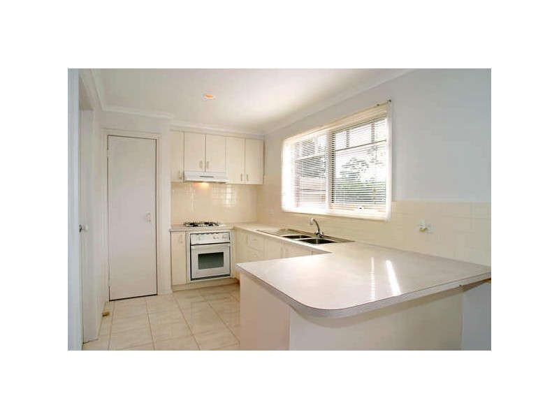 2/392 Bay Road, Cheltenham VIC 3192