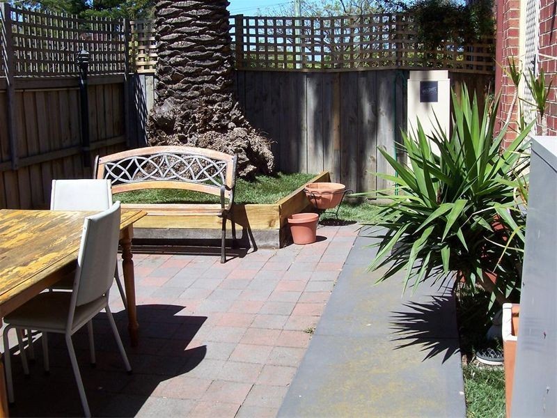 2/392 Bay Road, Cheltenham VIC 3192