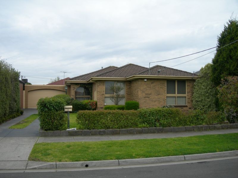 8 Allambi Court, Clarinda VIC 3169