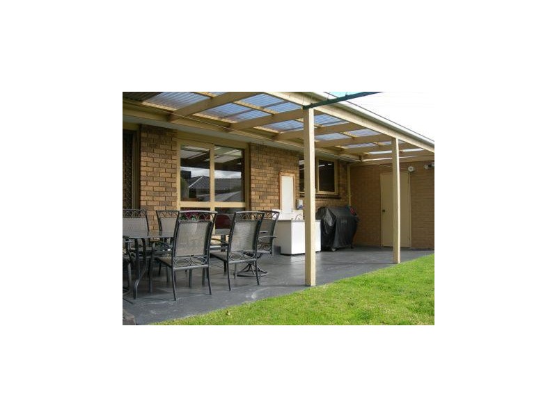 8 Allambi Court, Clarinda VIC 3169