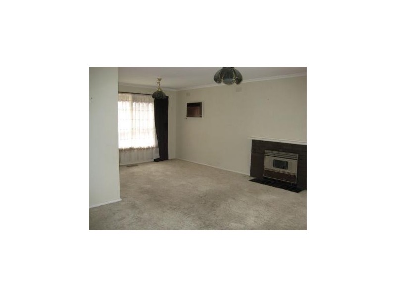 19 Lincoln Drive, Cheltenham VIC 3192