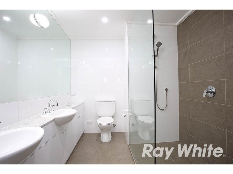 56E Beach Road, Hampton VIC 3188
