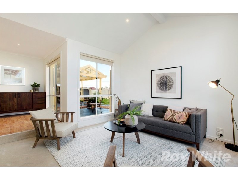 4 Angus Court, Oakleigh South VIC 3167