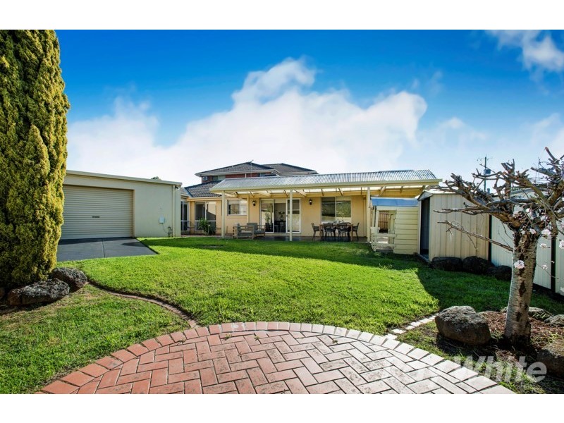 4 Angus Court, Oakleigh South VIC 3167