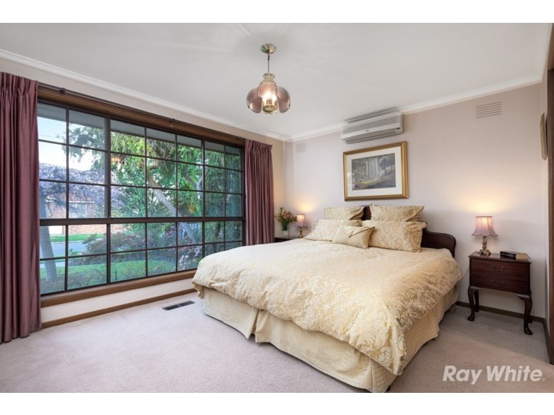 25 Harkaway Drive, Cheltenham VIC 3192