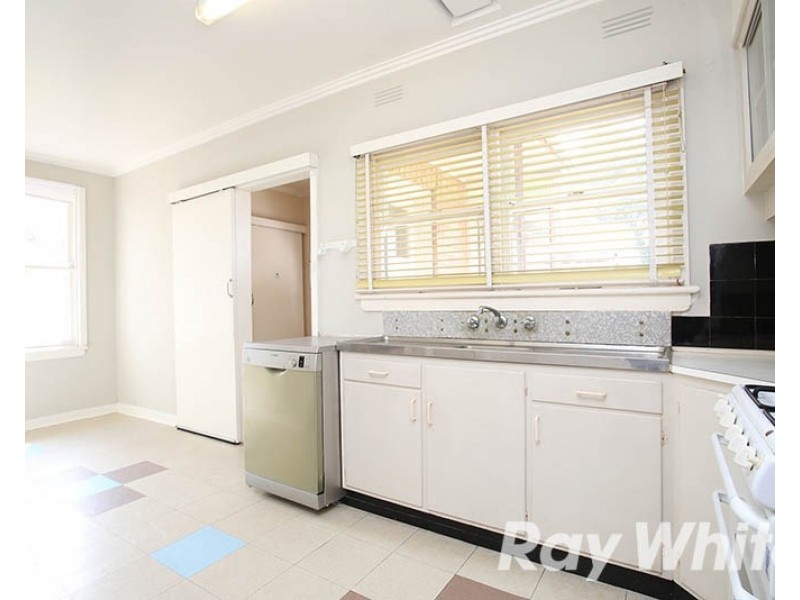 4 Wilson Street, Cheltenham VIC 3192