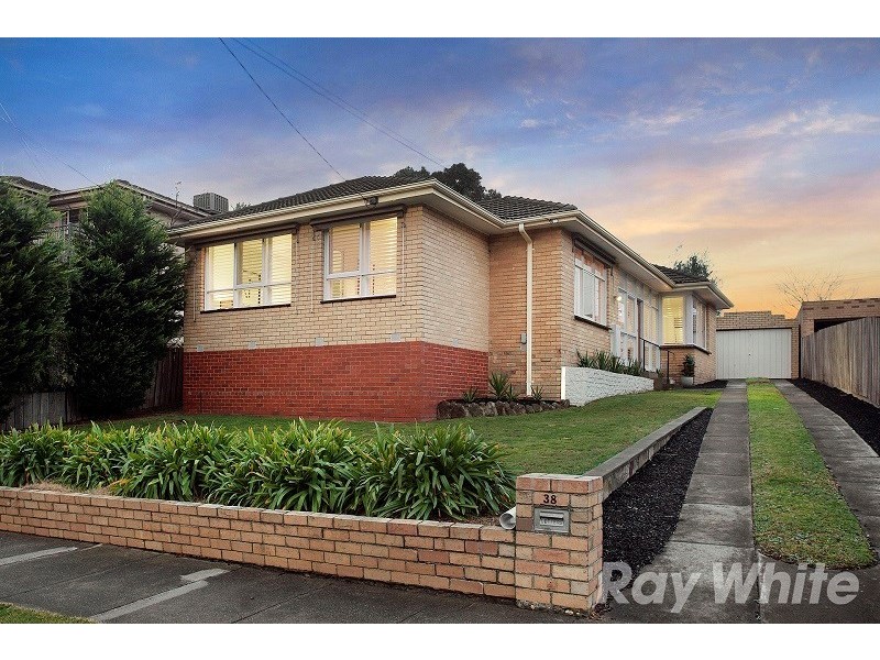 38 Fairview Avenue, Cheltenham VIC 3192