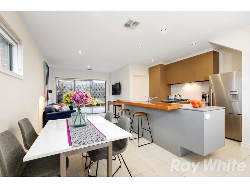 5 Ashberg Drive, Waterways VIC 3195