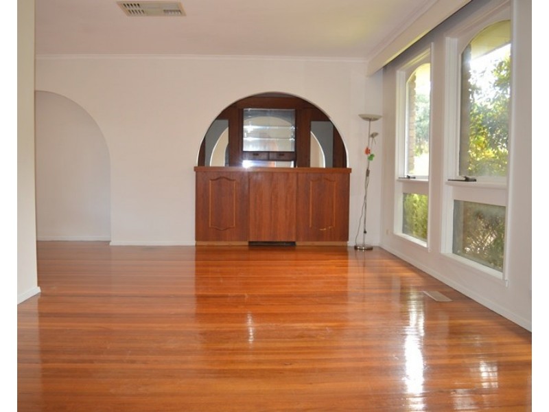 4 Cormorant Place, Dingley Village VIC 3172