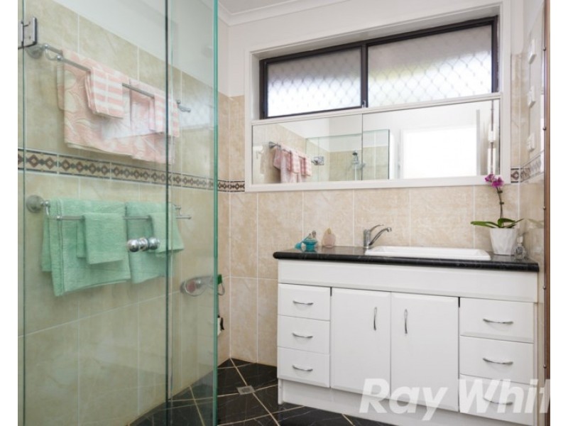 15 Farm Road, Cheltenham VIC 3192