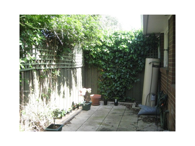 1/5 Olive Grove, Mentone VIC 3194