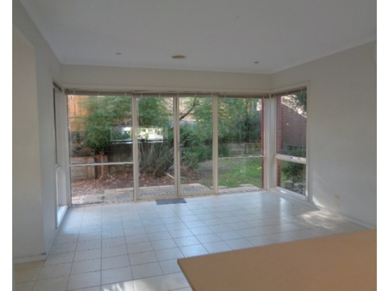 15 Birkdale Avenue, Heatherton VIC 3202