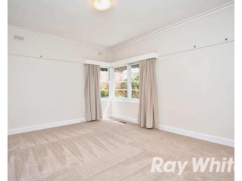 12 Evesham Road, Cheltenham VIC 3192