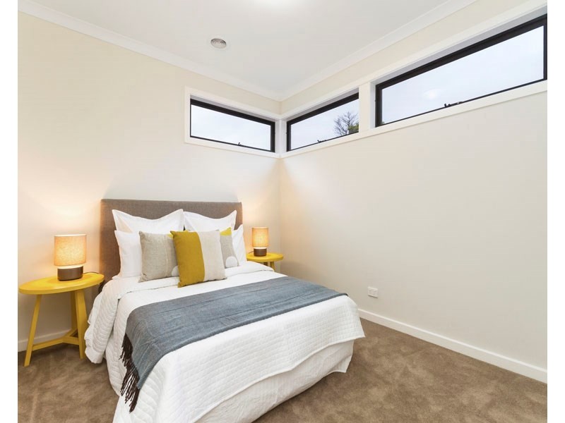 2/4 Janice Avenue, Cheltenham VIC 3192