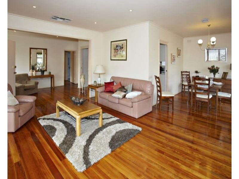 6 Reuben Street, Cheltenham VIC 3192