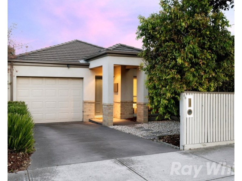 4B Mena Avenue, Cheltenham VIC 3192