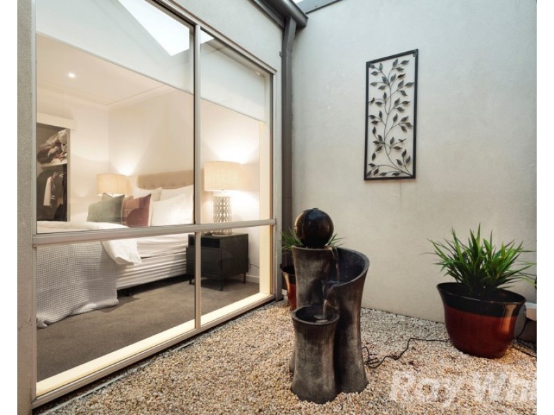 4B Mena Avenue, Cheltenham VIC 3192