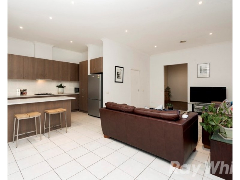 4B Mena Avenue, Cheltenham VIC 3192