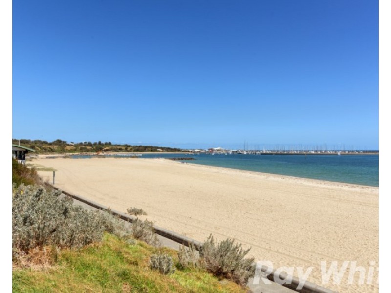 12A/32 New Street, Hampton VIC 3188