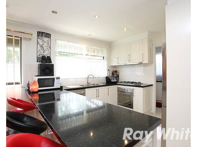 4 Garfield Street, Cheltenham VIC 3192