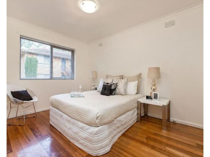 2/4 Glebe Avenue, Cheltenham VIC 3192