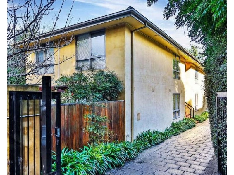 2/4 Glebe Avenue, Cheltenham VIC 3192