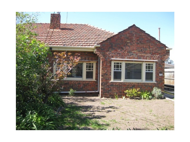 72 St Andews Street, Brighton VIC 3186