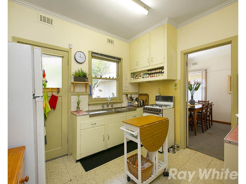 33 Jean Street, Cheltenham VIC 3192