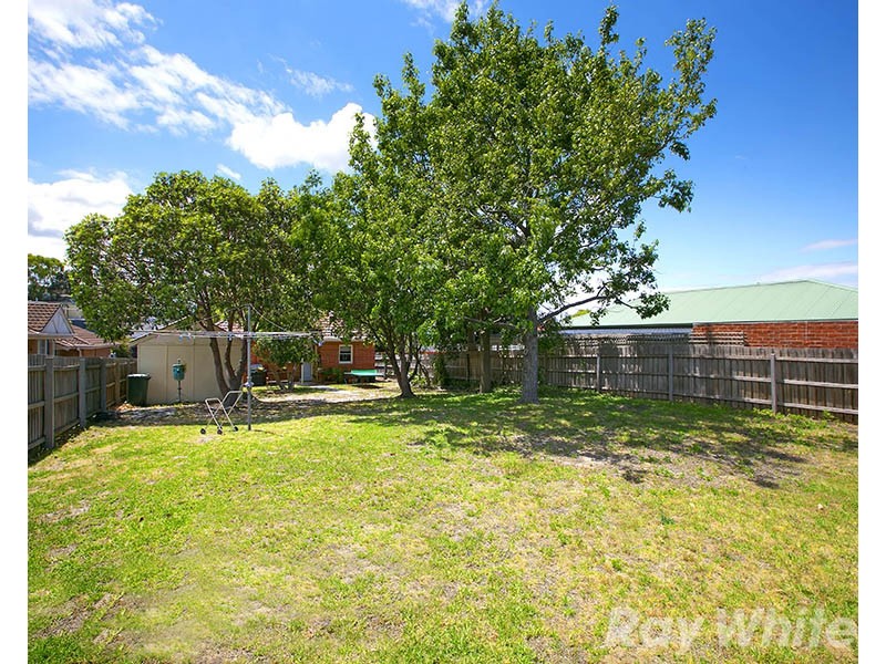 33 Jean Street, Cheltenham VIC 3192