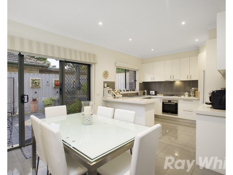 2/18 Garfield Street, Cheltenham VIC 3192